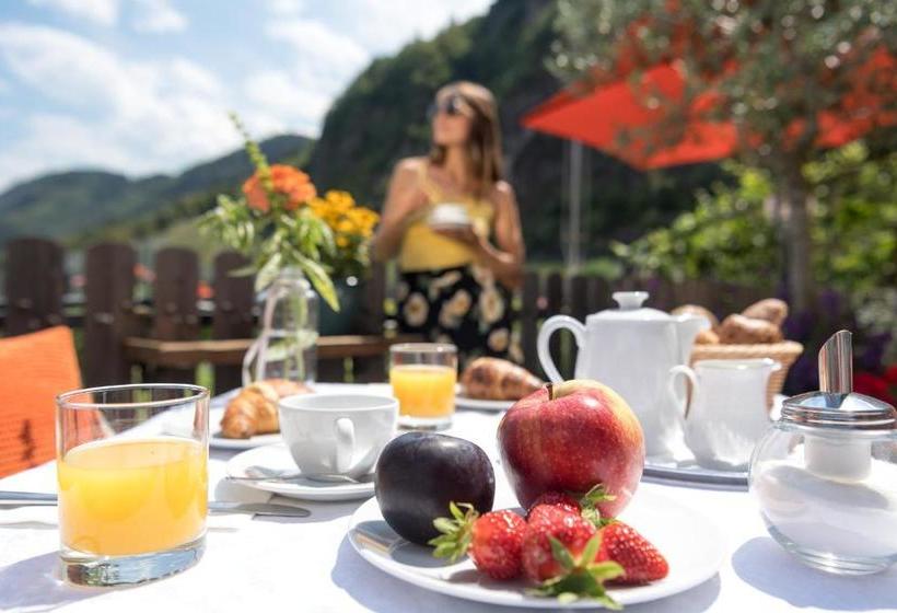 פנסיון Niederhof Life