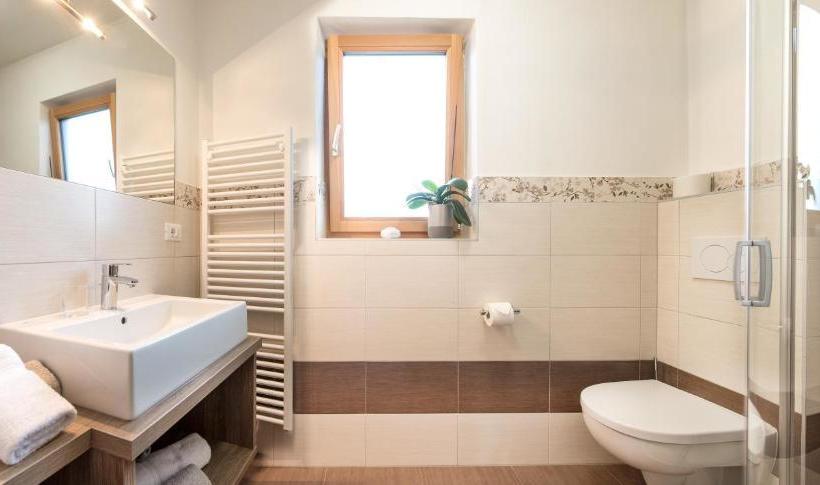 פנסיון Niederhof Life