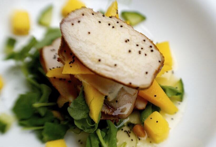 Пансион Peak Weavers