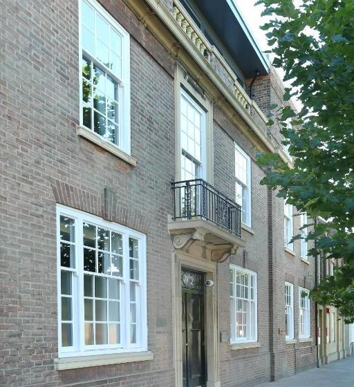 Bed and Breakfast St Martins Lodge