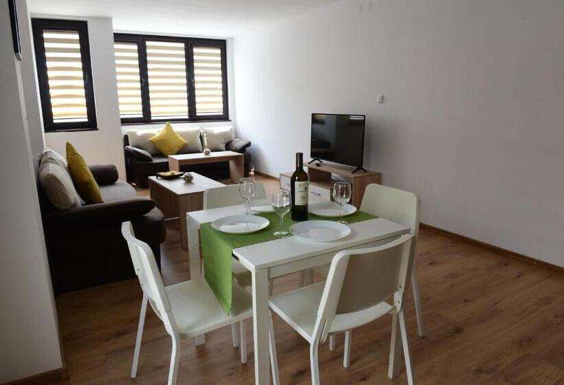 فندق Active Apartments