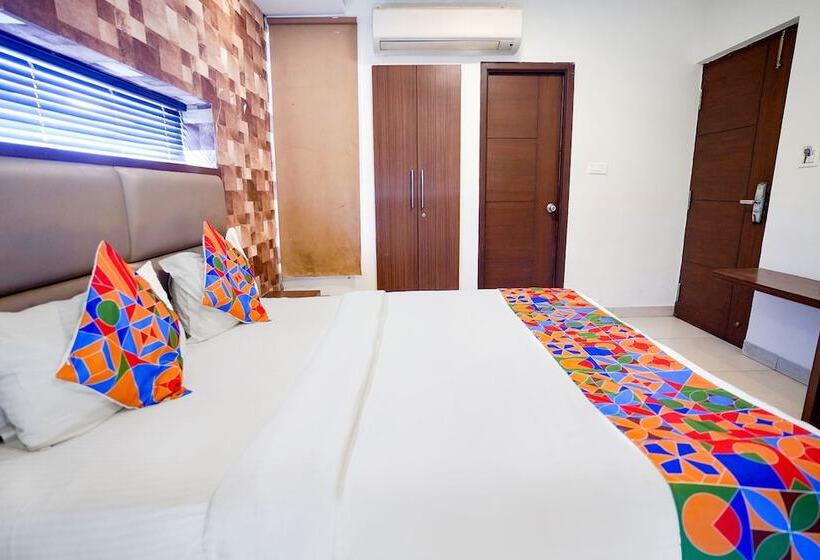Отель Fab Raj Residency Iii