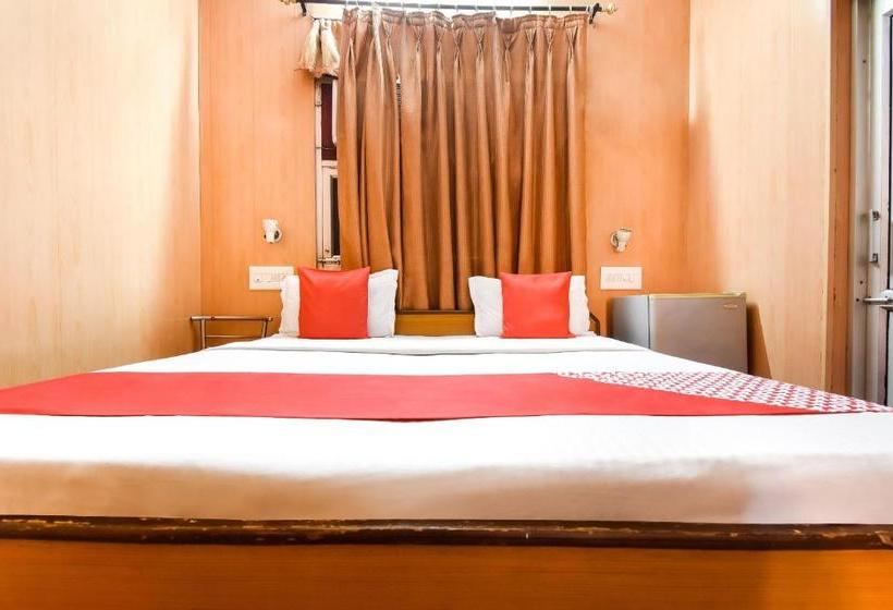 Отель Gurumehar Residency