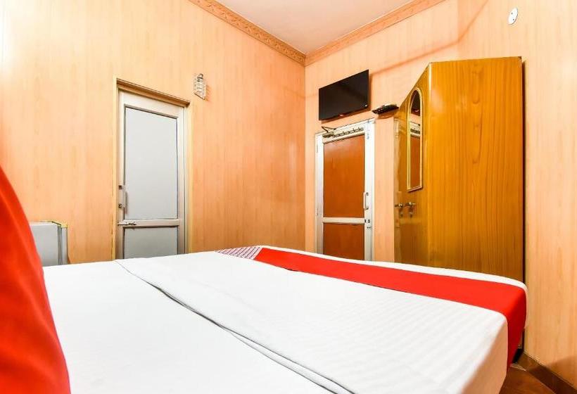 Отель Gurumehar Residency