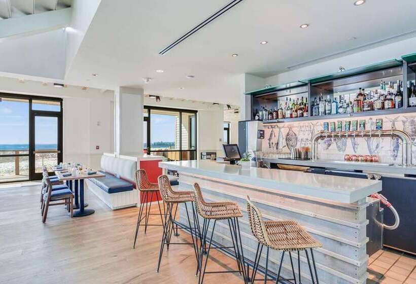 هتل The Lodge At Gulf State Park, A Hilton