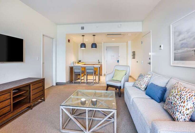 هتل The Lodge At Gulf State Park, A Hilton