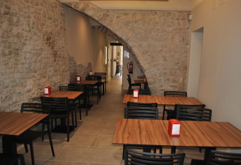 בית מלון כפרי Hostal Universitat