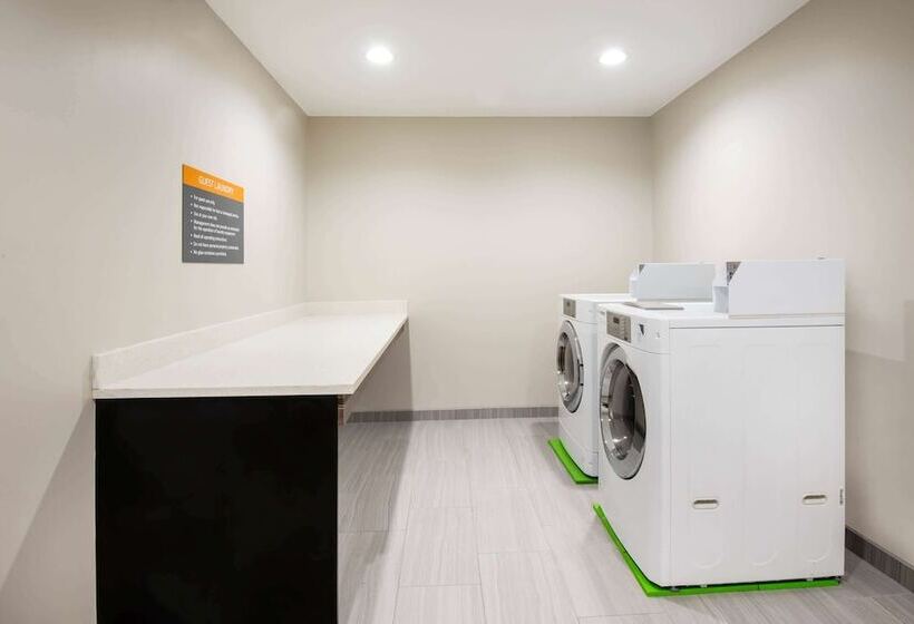 בית מלון כפרי La Quinta By Wyndham Buffalo Amherst