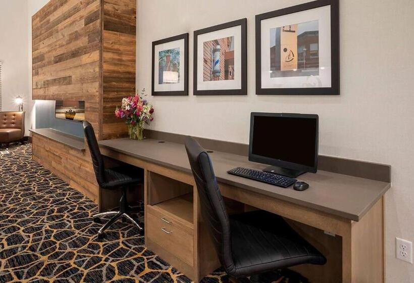 فندق Little Crow Resort & Conference, Trademark By Wyndham