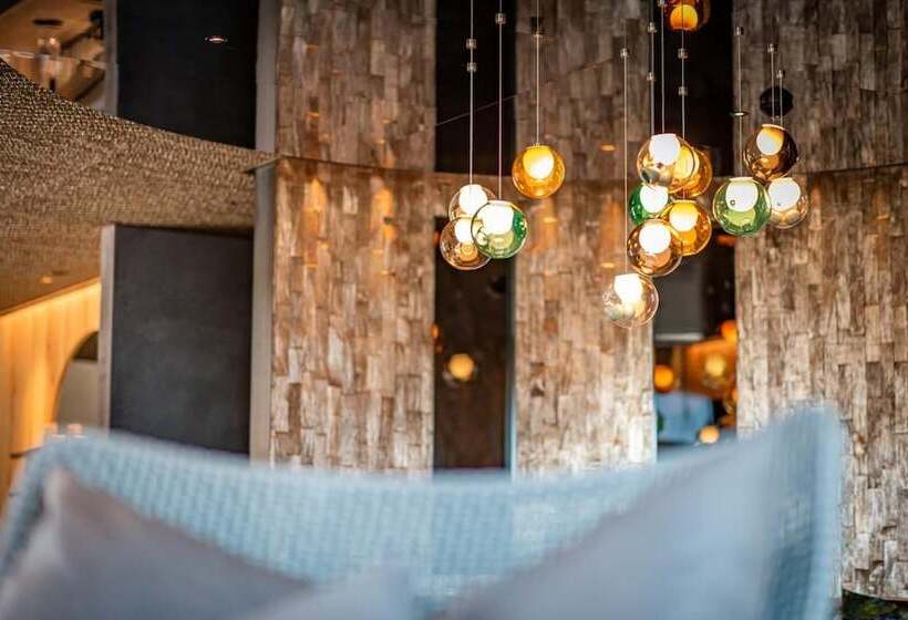 Me And All Hotel Flims, By Hyatt