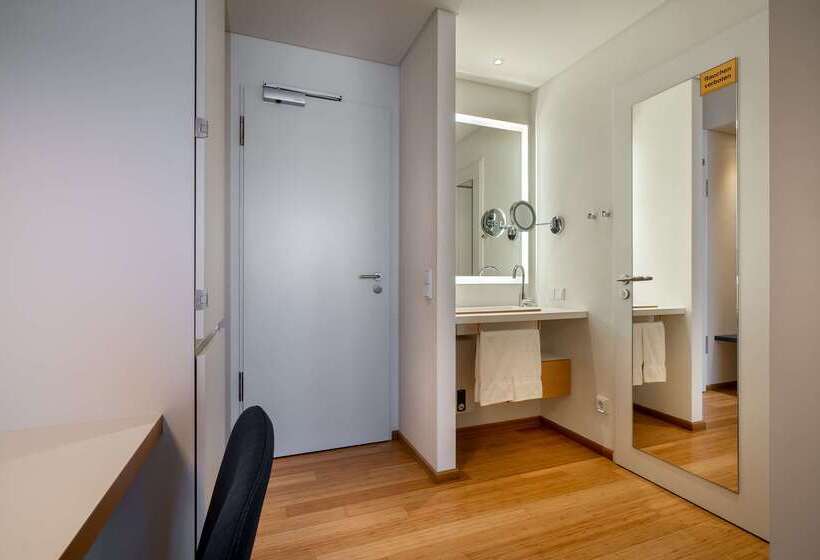 هتل Holiday Inn The Niu, Hide Berlin Friedrichshain, An Ihg