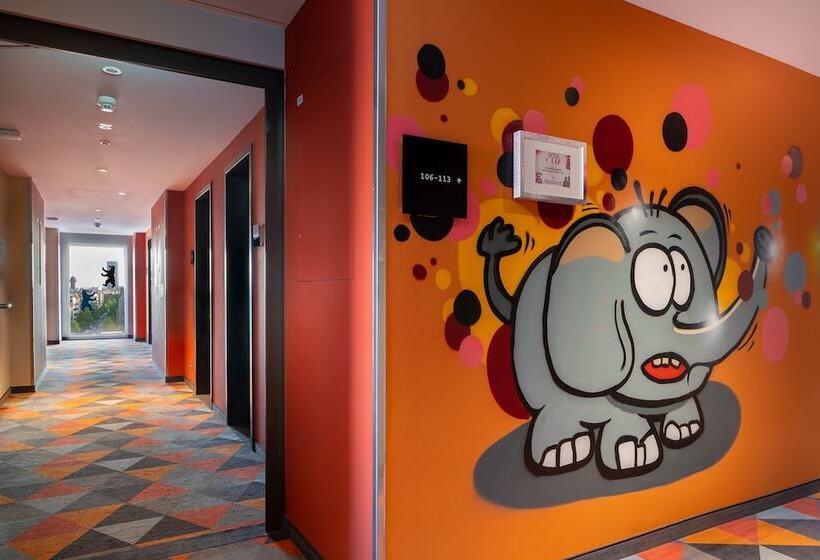ホテル Holiday Inn   The Niu, Hide Berlin Friedrichshain, An Ihg