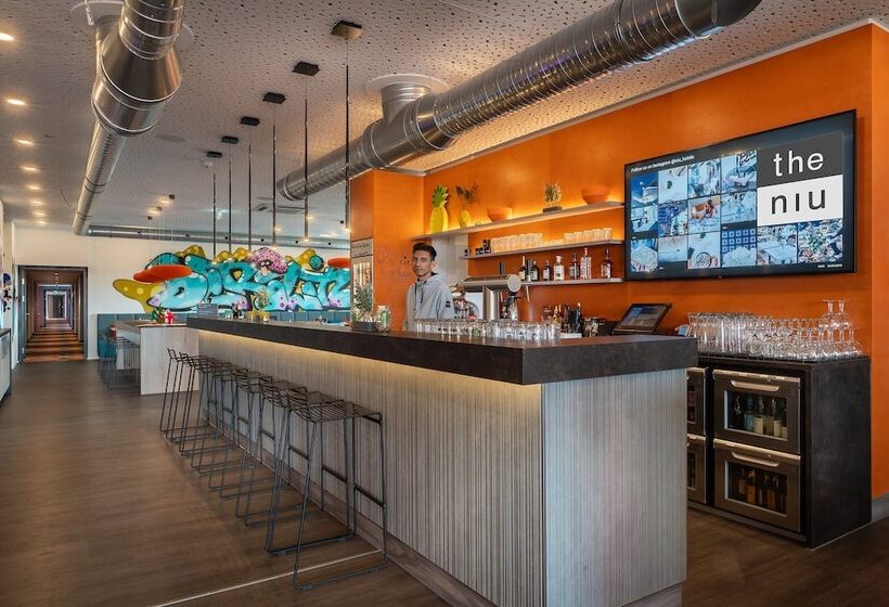 ホテル Holiday Inn   The Niu, Hide Berlin Friedrichshain, An Ihg