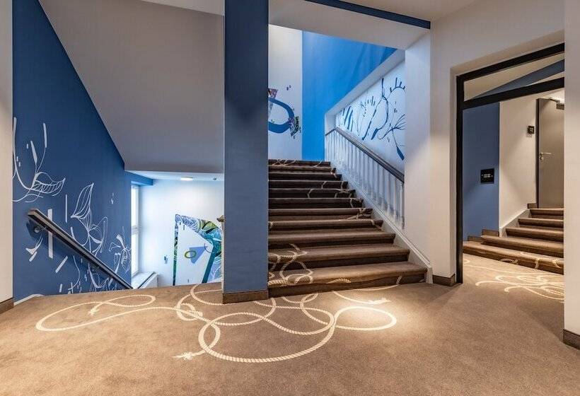 בית מלון כפרי Holiday Inn   The Niu, Rig Lübeck, An Ihg