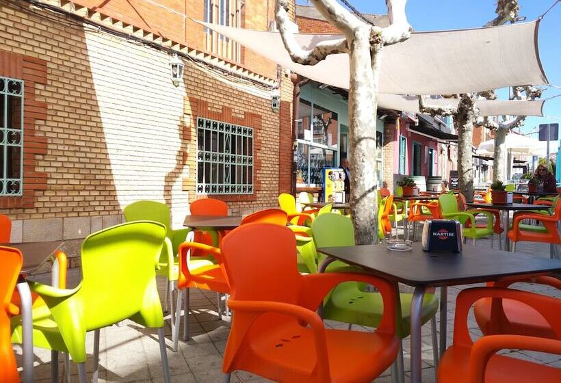 ペンション El Portazgo Restaurante Hostal La Cisterniga