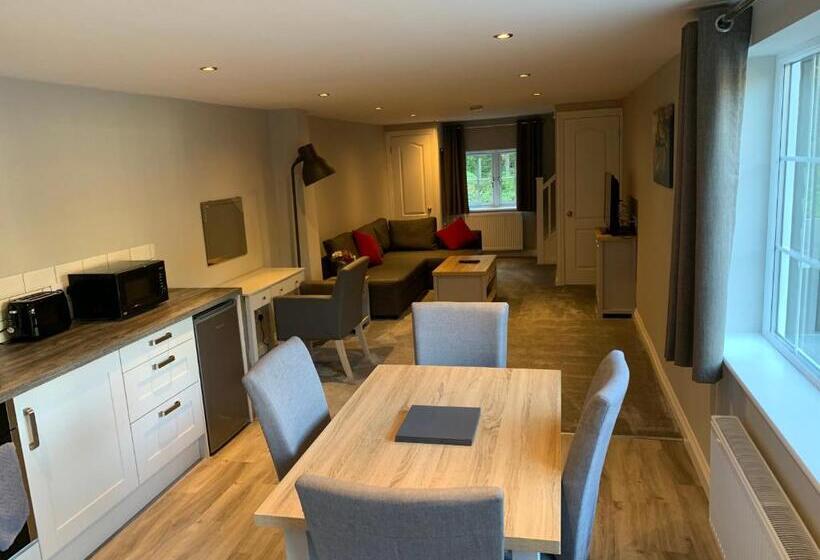 펜션 Fornham Guest House