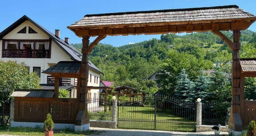 Пансион Gama Restaurant Cazare