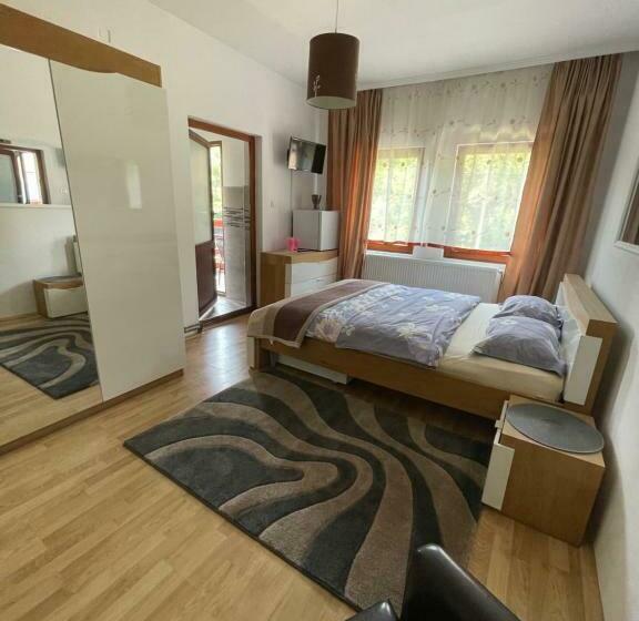 Пансион Gama Restaurant Cazare