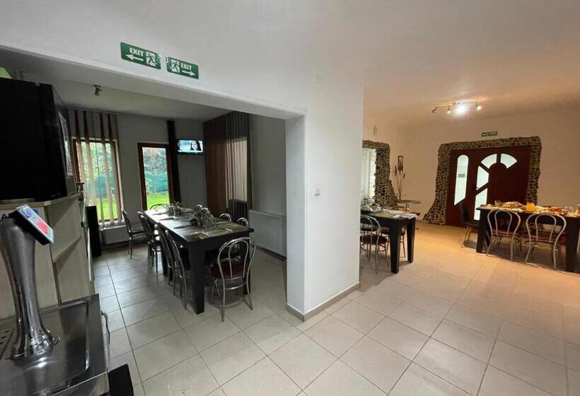 Пансион Gama Restaurant Cazare