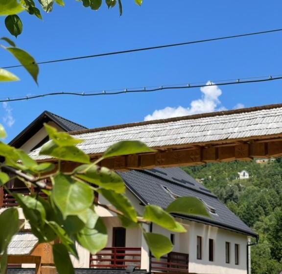 Пансион Gama Restaurant Cazare