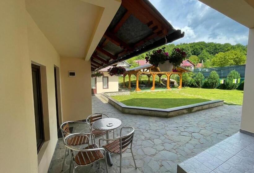 Пансион Gama Restaurant Cazare