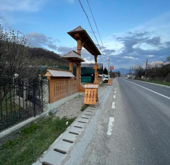 Пансион Gama Restaurant Cazare