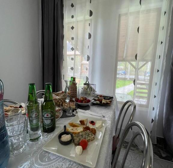 Пансион Gama Restaurant Cazare