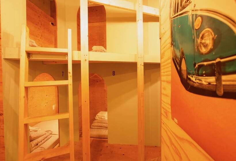 ペンション Ishigaki Guesthouse Hive