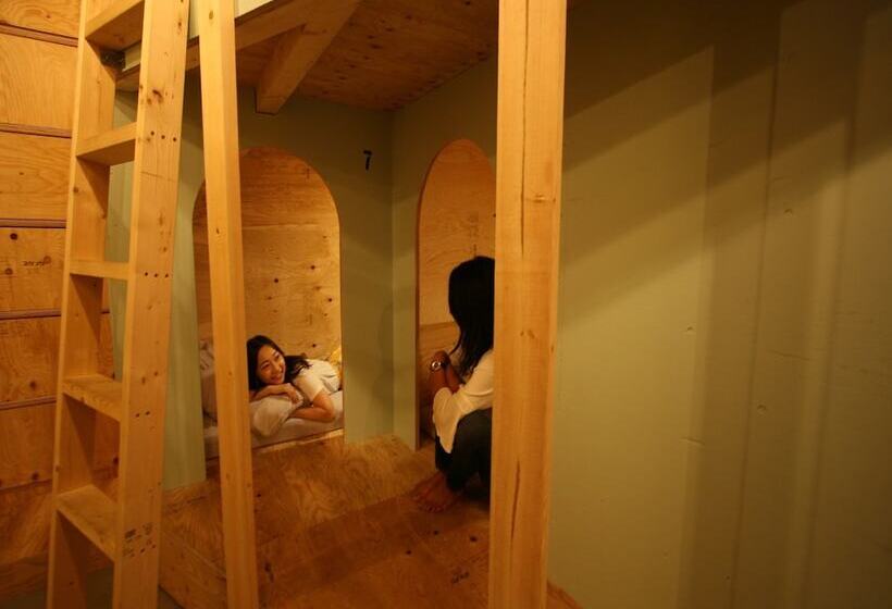 ペンション Ishigaki Guesthouse Hive