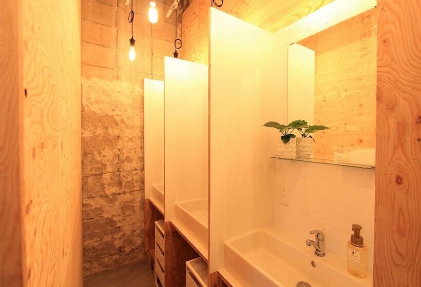 ペンション Ishigaki Guesthouse Hive