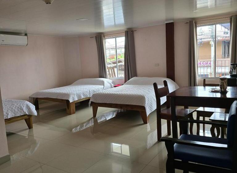 膳宿费 La Cascada