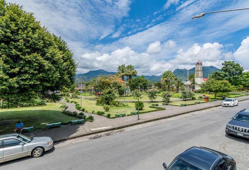 膳宿费 La Cascada