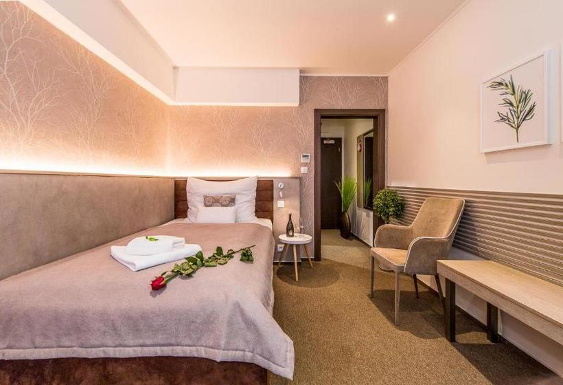 ペンション Penzion Zenit