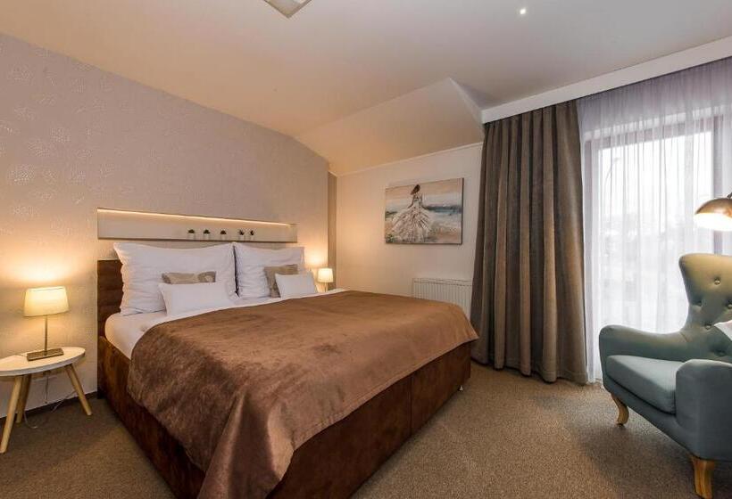 پانسیون Penzion Zenit