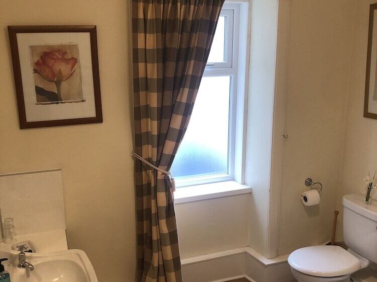 ペンション The Tannochbrae