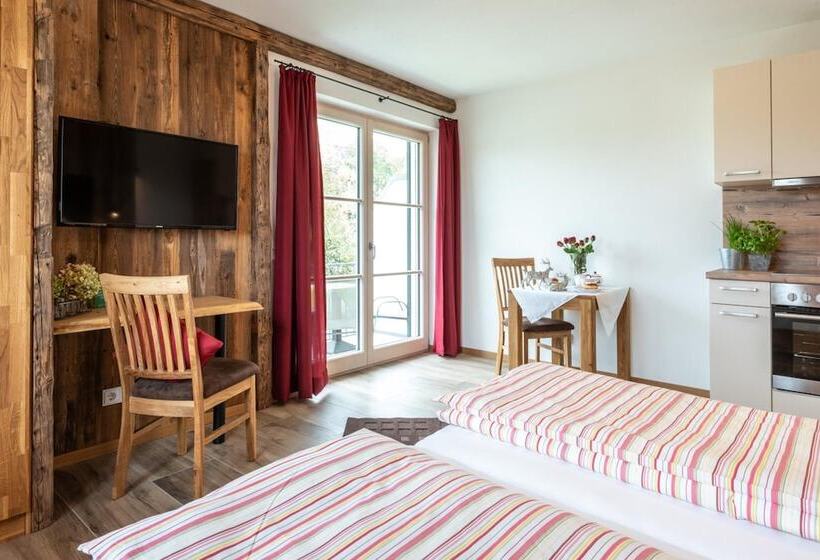 Pension Und Appartements Wild