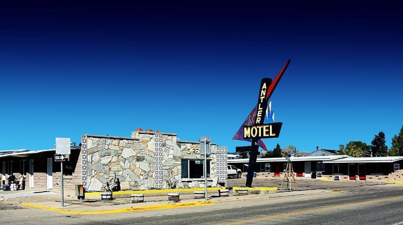 Antler Motel