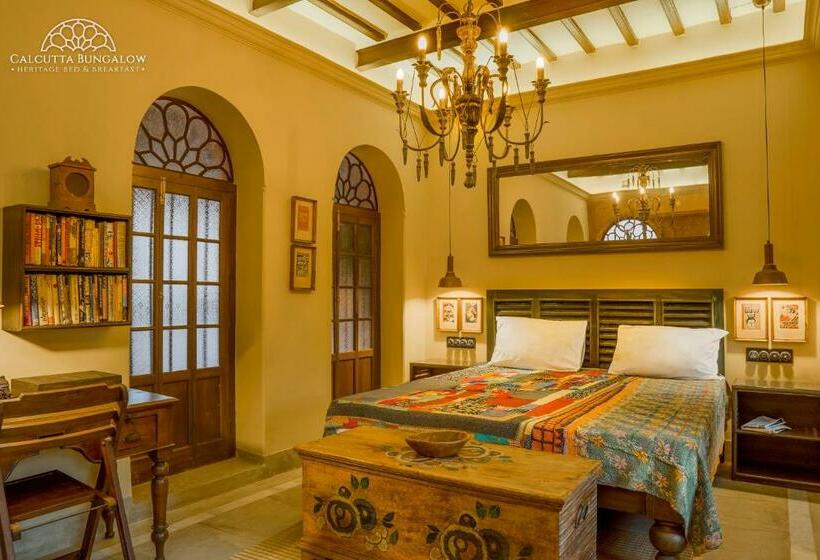 تختخواب و صبحانه Calcutta Bungalow