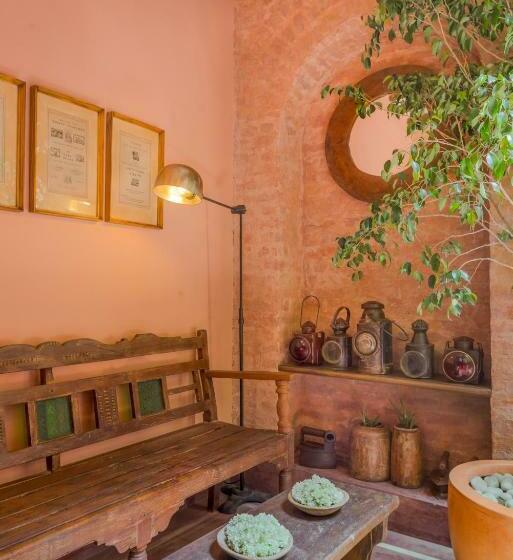 تختخواب و صبحانه Calcutta Bungalow