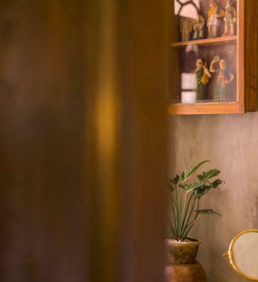 تختخواب و صبحانه Calcutta Bungalow