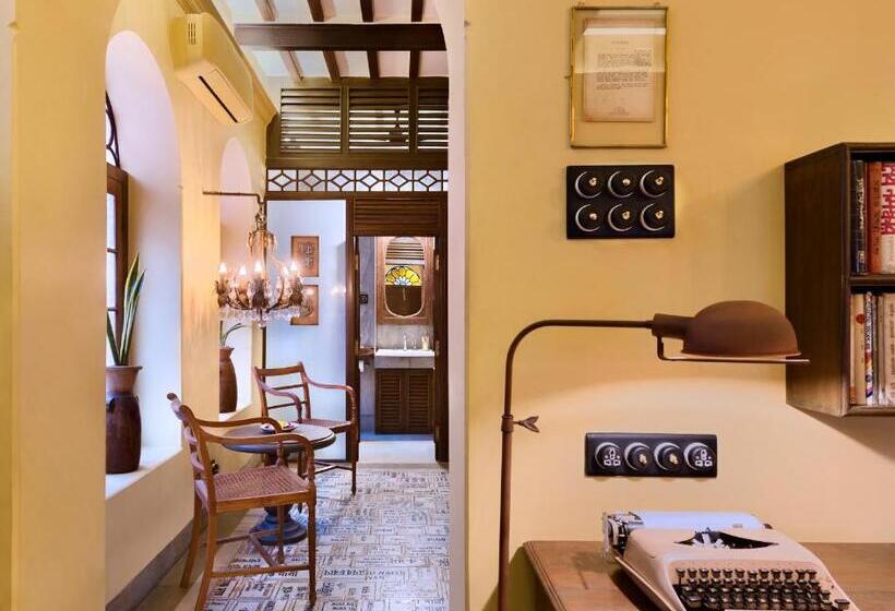 تختخواب و صبحانه Calcutta Bungalow