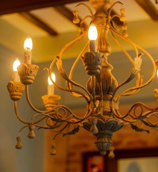 تختخواب و صبحانه Calcutta Bungalow