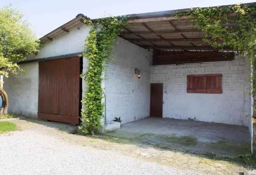 مبيت وإفطار La Casa Di Amedeo