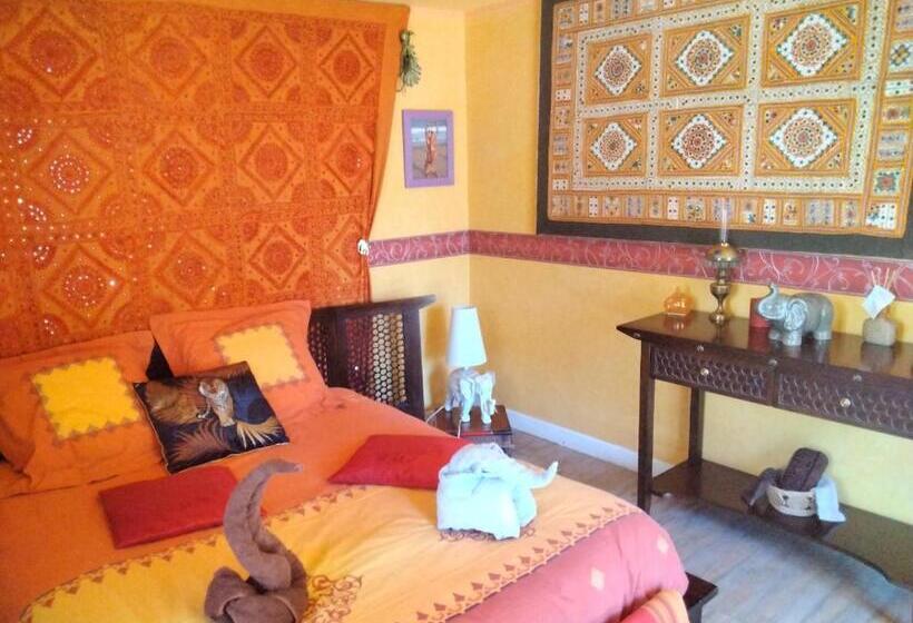 مبيت وإفطار O Tour Du Monde