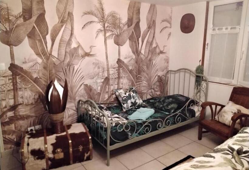 مبيت وإفطار O Tour Du Monde