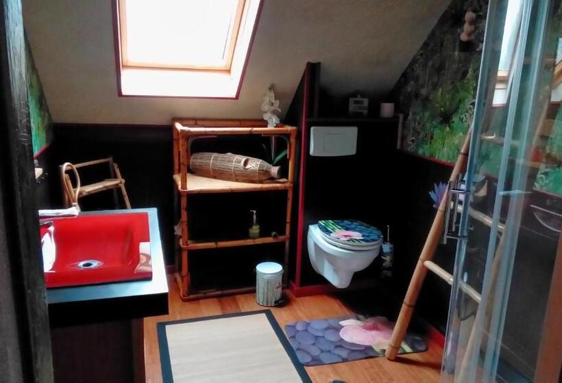 مبيت وإفطار O Tour Du Monde