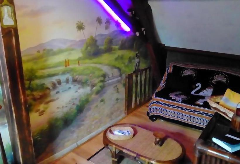 مبيت وإفطار O Tour Du Monde