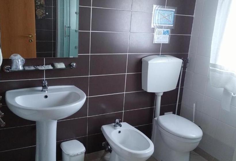 تختخواب و صبحانه Venice Airport Room