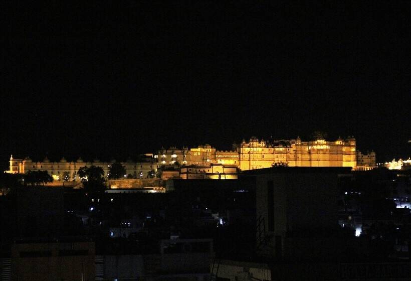 Eltravo Hostel Udaipur