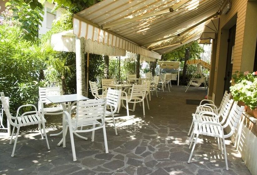 فندق Albergo Carezza